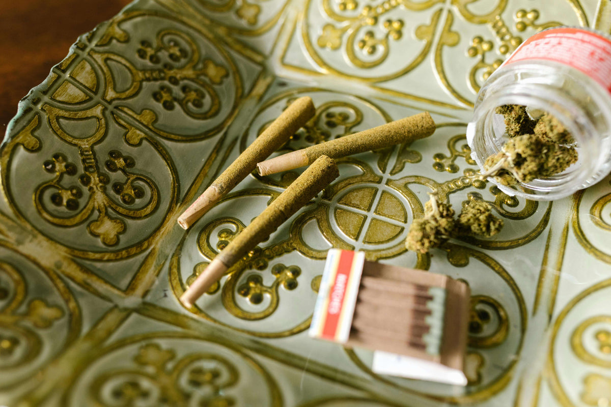 Don’t know how to roll the joint? Try This.
